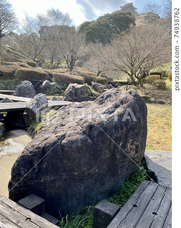 Big rock in the park Big rock in the park 74938762