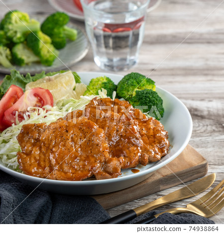 Pork Chop Fried Pork Chop Salad Dinner Plate Juicy pork chops トンテキ とんかつ トンカツ Pork Chop Fried Pork Chop Salad Dinner Plate Juicy pork chops トンテキ とんかつ トンカツ 74938864