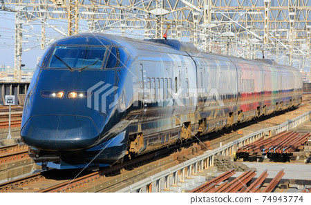 E3 Series Genbi Shinkansen - Stock Photo [74943774] - PIXTA