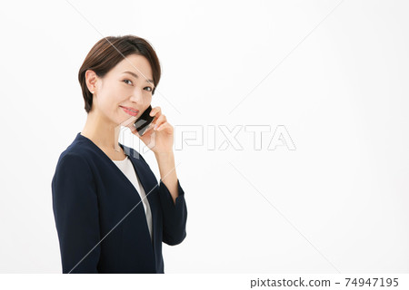 女商人智能手機圖像 74947195