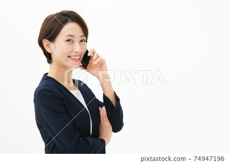 女商人智能手機圖像 74947196