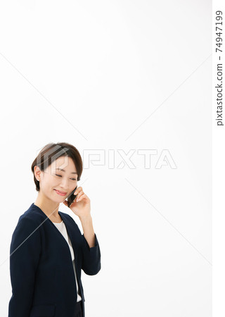 女商人智能手機圖像 女商人智能手機圖像 74947199