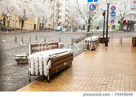 Kyiv, Ukraine - March, 22, 2020: Kyiv without people. St. Andrew's descent - old town. 74949099