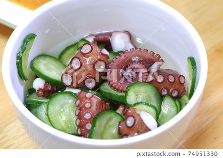 章魚和黃瓜食品 74951330