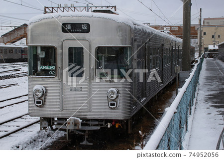 Nagano Electric Railway 3500 series in winter (non-cooling vehicle) 74952056