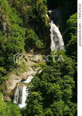 Fudo Nanae Falls (Fudo Nanae Falls) (Maekiki, Shimokitayama Village, Yoshino District, Nara Prefecture, Japan's Top 100 Waterfalls, in Yoshino-Kumano National Park) 74952918
