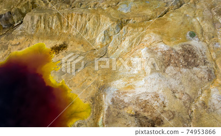 Aerial view of abandoned opencast copper mine in Sia, Cyprus Aerial view of abandoned opencast copper mine in Sia, Cyprus 74953866