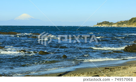 湘南三浦半島神奈川縣橫須賀市和田ah濱的早春 74957068