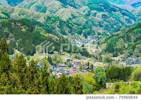 Idyllic mountain village scenery (May) Idyllic mountain village scenery (May) 74960649