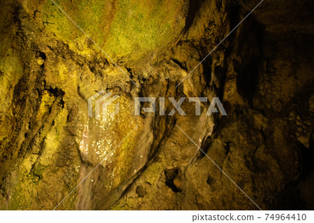 Beautiful Abukuma Caves 74964410