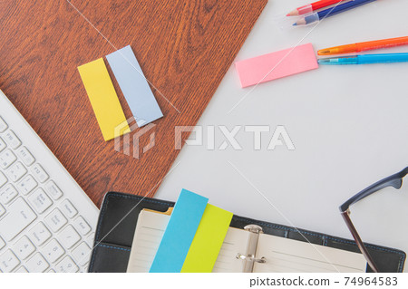 商業用品鳥瞰圖白色背景素材 商業用品鳥瞰圖白色背景素材 74964583