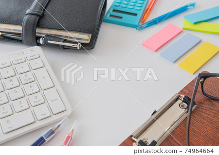 商業用品鳥瞰圖白色背景素材 74964664