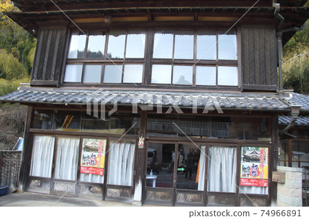 New Year's first visit to Katori Jingu in Chiba Prefecture (3rd year of Reiwa) New Year's first visit to Katori Jingu in Chiba Prefecture (3rd year of Reiwa) 74966891