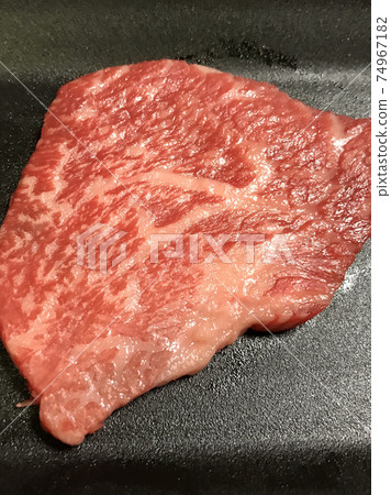 日本黑牛肉Tomosankaku烤肉(桃子) 日本黑牛肉Tomosankaku烤肉(桃子) 74967182