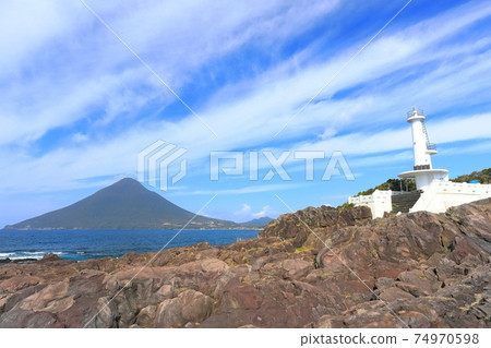 [Kagoshima Prefecture] Satsuma Nagasakibana Lighthouse and Kaimondake 74970598