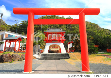 [鹿兒島縣]長崎鼻子燈塔公園的龍宮神社 74971811