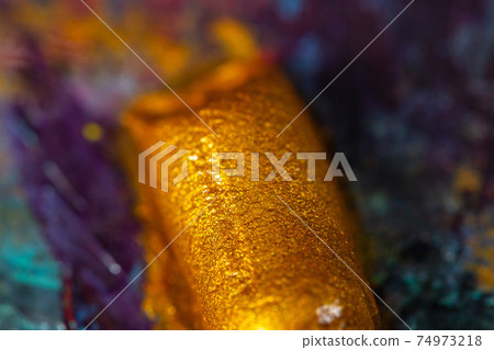 Artistic oil paints on palette close up Artistic oil paints on palette close up 74973218
