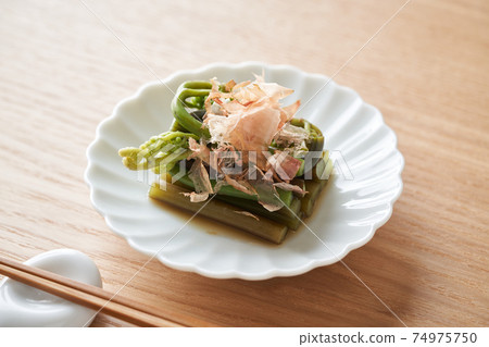 Sorrow of Warabi 74975750