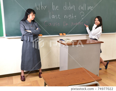 Battle between a female teacher and a female student 1 Battle between a female teacher and a female student 1 74977022