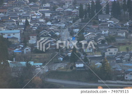 山區小鎮的風景 74979515