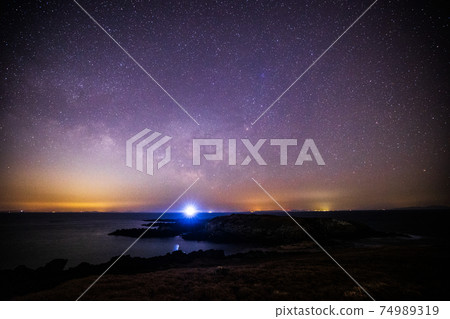 《Iki Island, Nagasaki Prefecture》 Iki Otoshima Lighthouse and the Milky Way in Summer 《Iki Island, Nagasaki Prefecture》 Iki Otoshima Lighthouse and the Milky Way in Summer 74989319