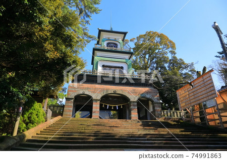 [Ishikawa Prefecture] Oyama Shrine Shrine under fine weather 74991863