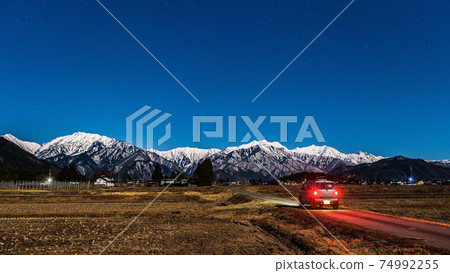 Moonlit night drive: Overlooking the Northern Alps from Omachi City Moonlit night drive: Overlooking the Northern Alps from Omachi City 74992255