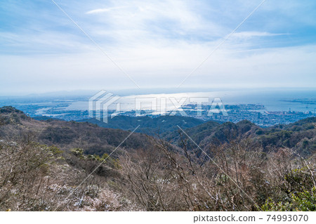 Kobe city and Osaka Bay (Rokko Mountains) seen from the vicinity of the ruins of Gokuraku Chaya Kobe city and Osaka Bay (Rokko Mountains) seen from the vicinity of the ruins of Gokuraku Chaya 74993070