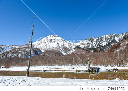 Mt. Yake on a sunny day 74995652