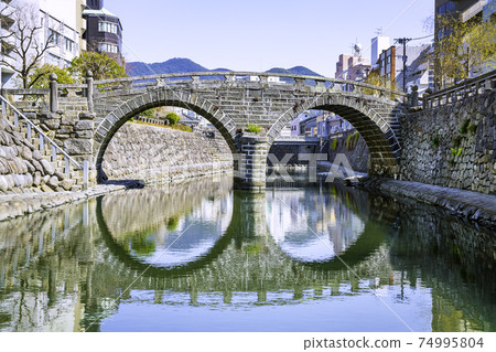 Meganebashi, a popular tourist spot in Nagasaki 74995804