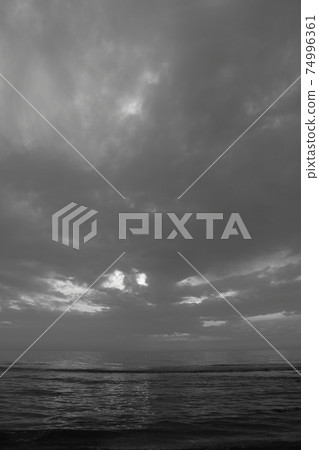 美麗的淺海,安靜的海,沒有人單色版 美麗的淺海,安靜的海,沒有人單色版 74996361