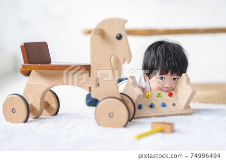 0歲嬰兒玩木製玩具 0歲嬰兒玩木製玩具 74996494