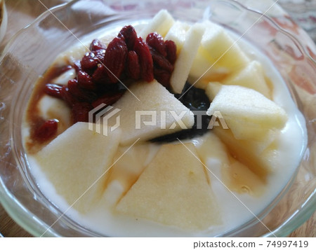 蘋果酸奶了 74997419