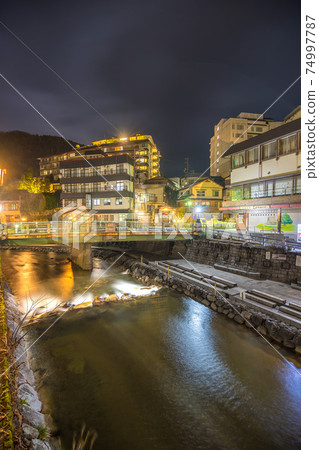 Sanin no Yujiyu“ Ymuramuri no Sato，湯村溫泉”（兵庫縣三方市信濃町）*作品註釋欄中的拍攝位置 74997787