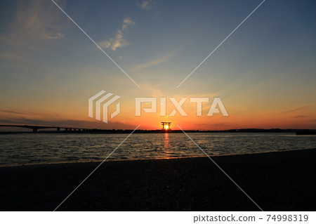 Sunset over the tourist tower Bentenjima Seaside Park, Hamamatsu City Sunset over the tourist tower Bentenjima Seaside Park, Hamamatsu City 74998319