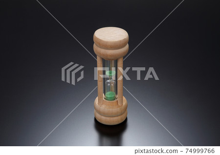 Hourglass 74999766