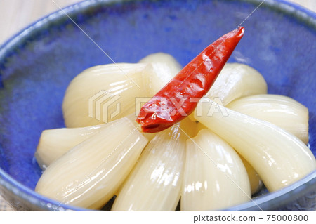 Handmade pickled scallions in sweet and sour Handmade pickled scallions in sweet and sour 75000800