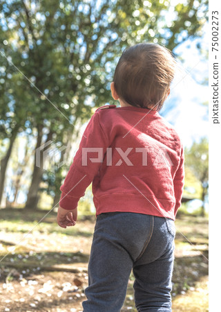 Spring outing 75002273