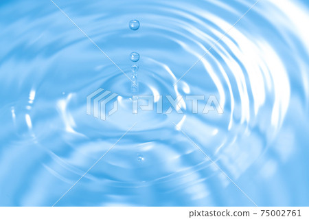 漣漪的水 75002761