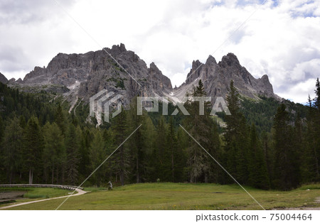 Cadini peaks Cadini peaks 75004464
