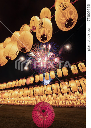 Fireworks of Mitama Matsuri 75006666