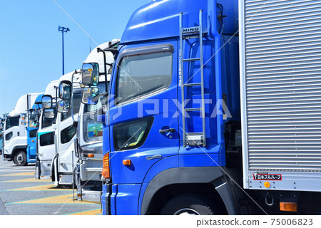 物流卡車 75006823