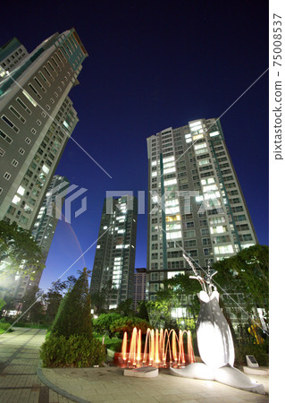 Blue sky and apartment complex, Blue sky and apartment complex, 75008537