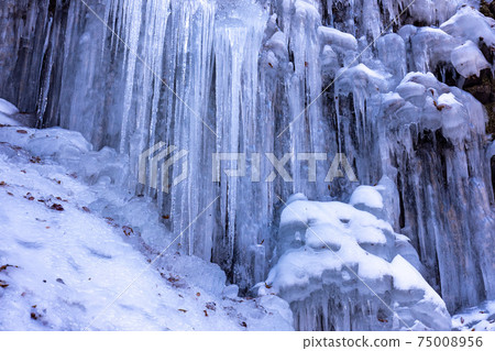 [Tochigi Prefecture] _Sukkanzawa_Icicle_06 75008956