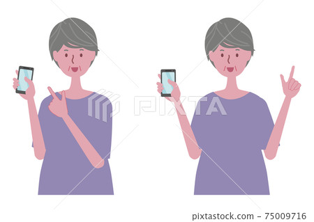Senior women with a smartphone 75009716
