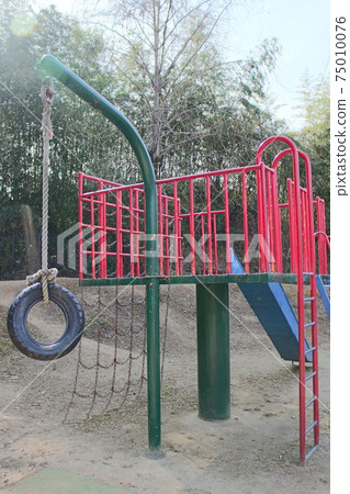 Playground equipment 75010076