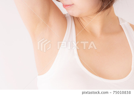 Image of hair loss Female side Image of hair loss Female side 75010838