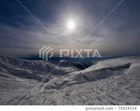 Mt. Zao and the sun in the midwinter 75014554