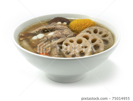 Lotus Roots Soup with Pork Ribs and Peanuts Lotus Roots Soup with Pork Ribs and Peanuts 75014955