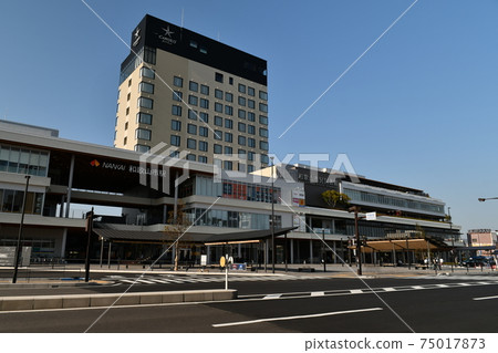 Nankai Electric Railway's Wakayamashi Station and station building "Kino Wakayama" in Wakayama City, which was renewed in June 2020 75017873